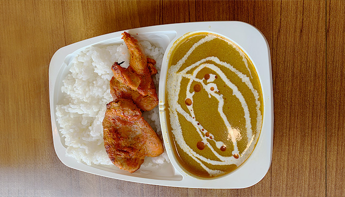 カレー・ナン・タンドリー料理のAランチ弁当(豊明)